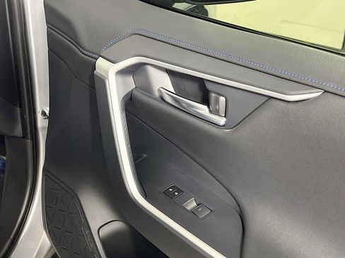 Used 2025 Toyota RAV4 XSE image 32