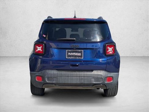 Used 2018 Jeep Renegade Altitude image 7