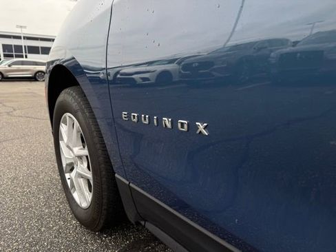Used 2024 Chevrolet Equinox LT image 2