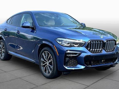 Used 2022 BMW X6 xDrive40i w/ M Sport Package AWD/4WD image 2