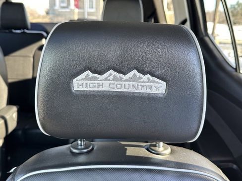 Used 2021 Chevrolet Traverse High Country w/ LPO, Floor Liner Package image 31