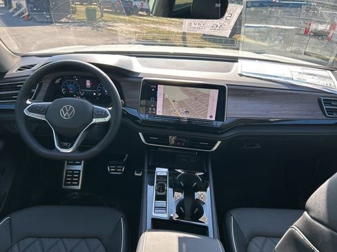 New 2026 Volkswagen Atlas SEL Premium R-Line AWD/4WD image 10