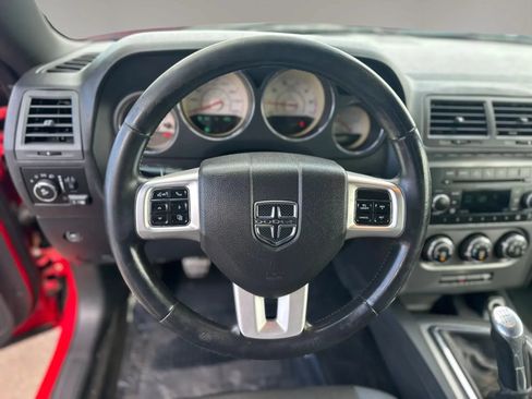 Used 2012 Dodge Challenger R/T RWD image 15