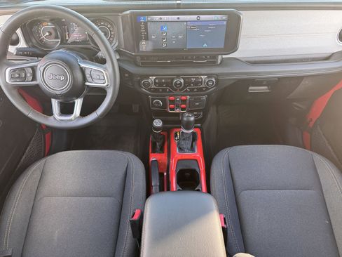 Used 2024 Jeep Wrangler Sahara w/ Technology Group image 11