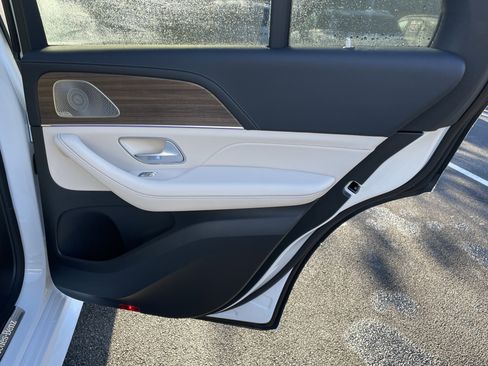 New 2026 Mercedes-Benz GLE 580 GLE 580 4MATIC SUV image 39