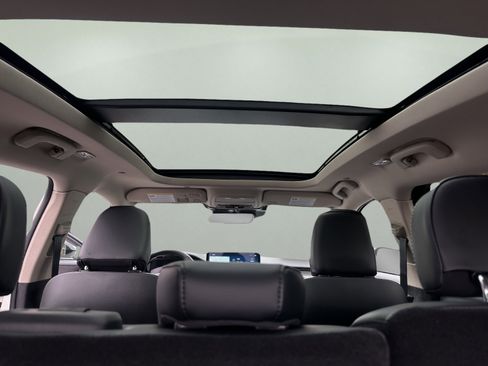 New 2026 Lincoln Corsair Premiere image 17