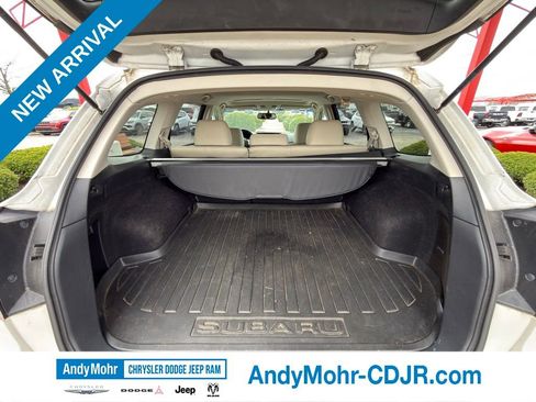 Used 2011 Subaru Outback 2.5i Limited image 26