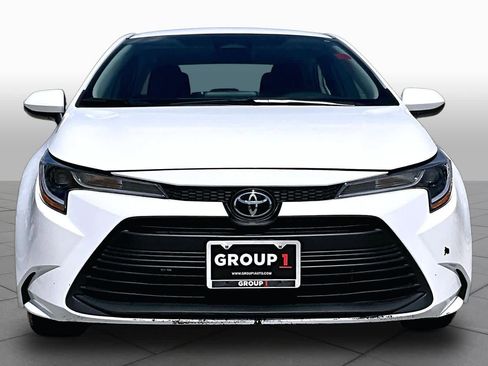 Used 2024 Toyota Corolla LE FWD image 4