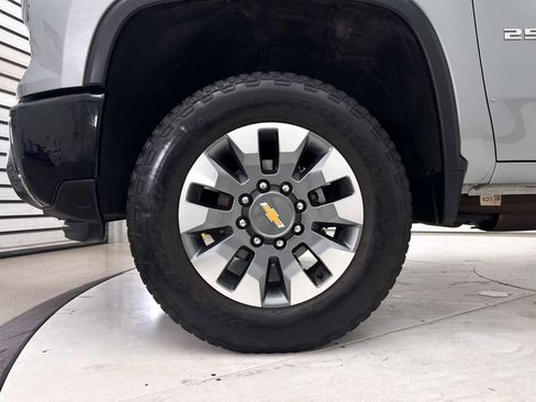 Used 2024 Chevrolet Silverado 2500 Custom w/ Custom Value Package AWD/4WD image 13