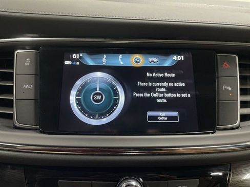 Used 2018 Buick Enclave Essence image 18