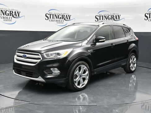 Used 2019 Ford Escape Titanium FWD image 3
