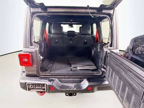 Used 2020 Jeep Wrangler Unlimited Rubicon w/ Quick Order Package 28Y Recon AWD/4WD image 24