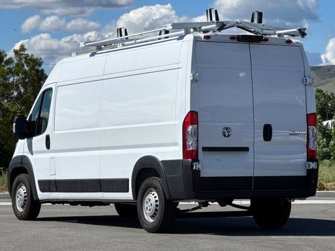 New 2024 RAM ProMaster 2500 w/ Convenience Group FWD image 6