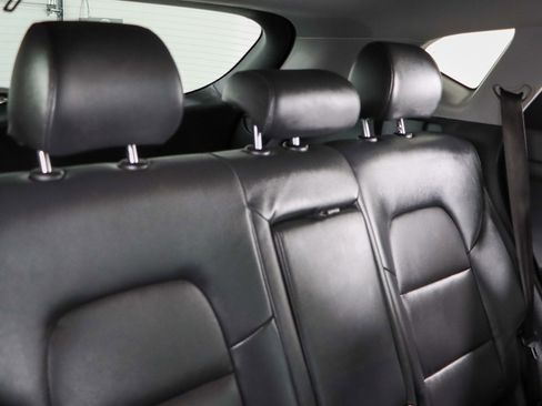 Used 2020 Hyundai Tucson Limited image 28