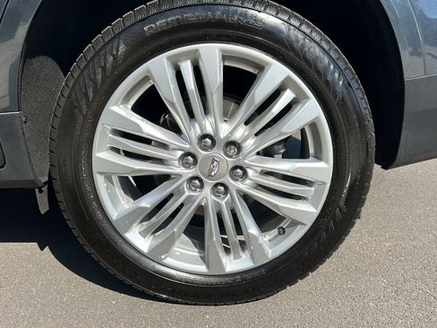 Used 2019 Cadillac XT5 Premium Luxury w/ Driver Assist Package AWD/4WD image 9