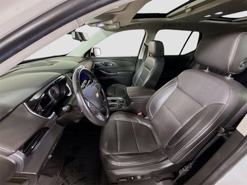 Used 2020 Chevrolet Traverse Premier image 16