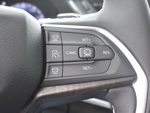 New 2026 Jeep Grand Cherokee L Limited image 23