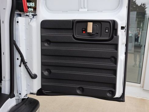 New 2025 GMC Savana 3500 Extended w/ Driver Convenience Package image 23