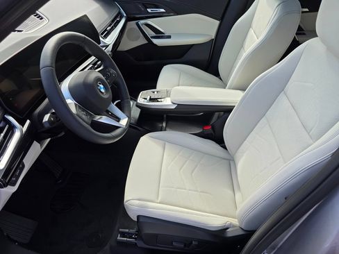 New 2026 BMW X1 xDrive28i w/ Technology Package AWD/4WD image 7