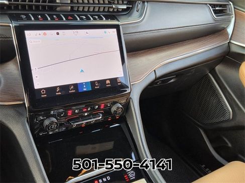 Used 2025 Jeep Grand Cherokee Summit w/ Obsidian Package image 27