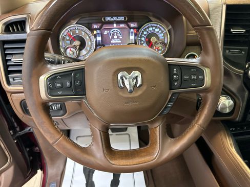 Used 2019 RAM 1500 Laramie Longhorn image 13