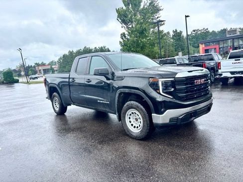 Used 2023 GMC Sierra 1500 Pro w/ Pro Value Package AWD/4WD image 4