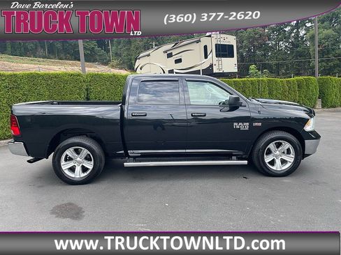 Used 2019 RAM 1500 Classic SLT AWD/4WD image 6