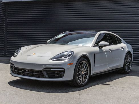 Certified 2023 Porsche Panamera 4 AWD/4WD image 1
