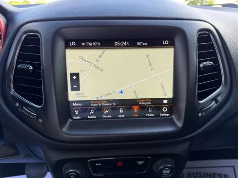 Used 2018 Jeep Compass Trailhawk w/ Navigation Group AWD/4WD image 32