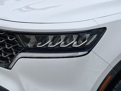 Used 2022 Kia Sorento S AWD/4WD image 5