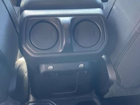 Used 2021 Jeep Wrangler Unlimited Sport AWD/4WD image 14