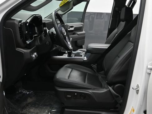 Used 2023 GMC Sierra 1500 SLT w/ SLT Premium Package image 17