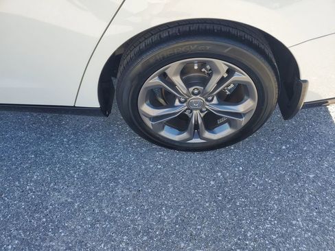 Used 2024 Honda Accord EX-L image 19