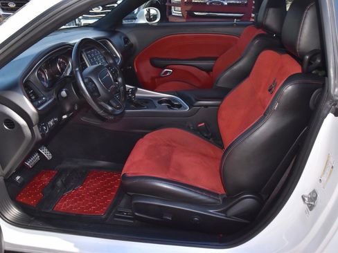 Used 2022 Dodge Challenger R/T Scat Pack w/ Plus Package image 30