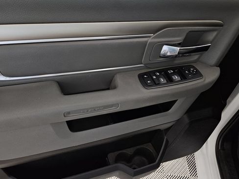 Used 2019 RAM 1500 Big Horn AWD/4WD image 27