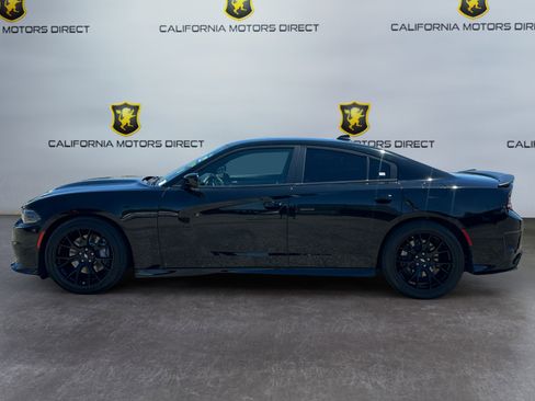 Used 2022 Dodge Charger Scat Pack w/ Plus Group RWD image 2