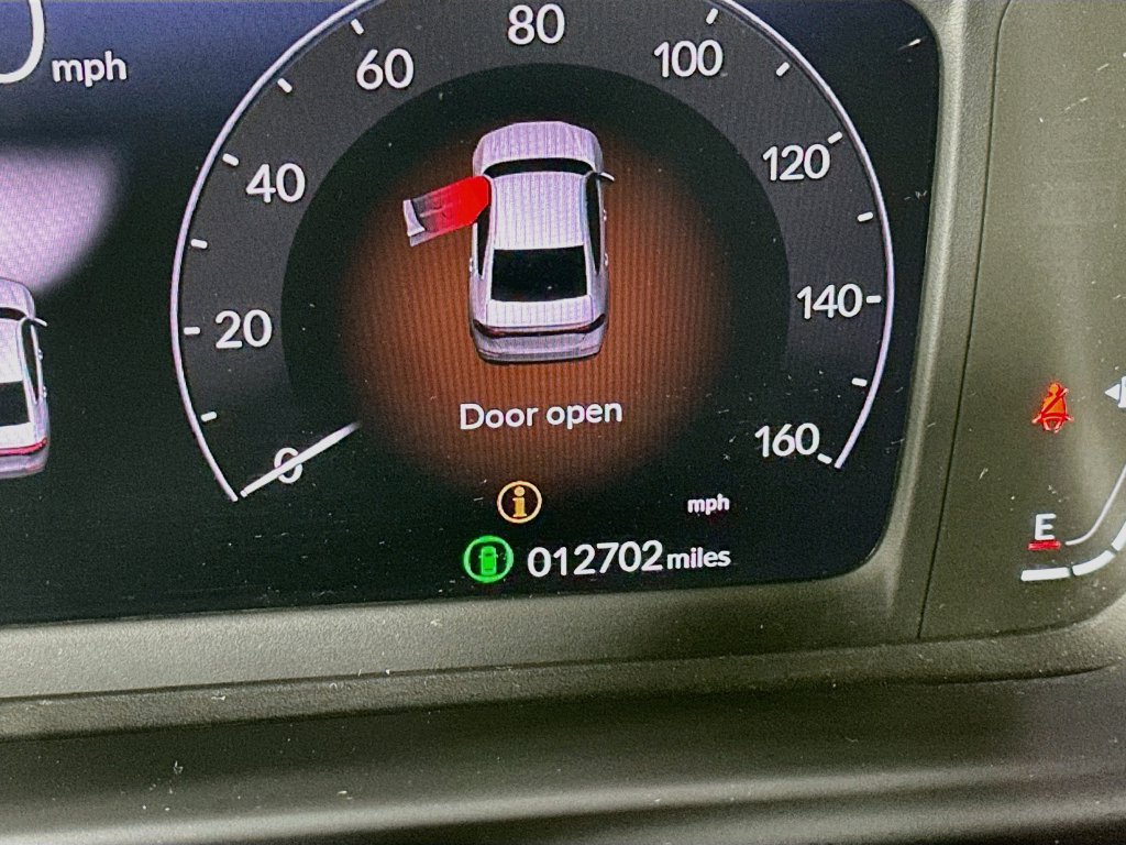 Used 2025 Honda Accord SE image 16