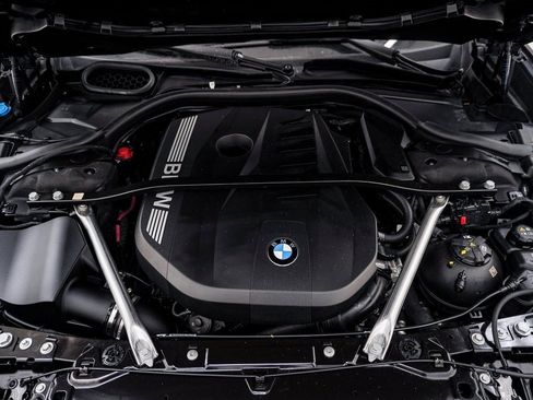 Used 2025 BMW 740i xDrive image 33