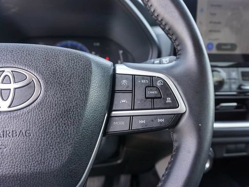 Used 2025 Toyota Grand Highlander FWD image 28