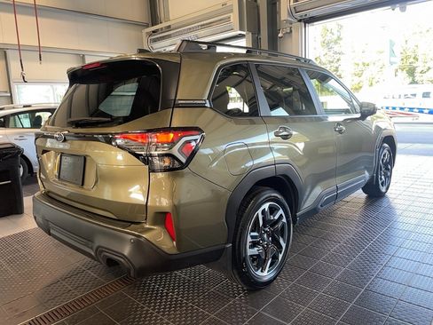 Used 2025 Subaru Forester Limited image 22