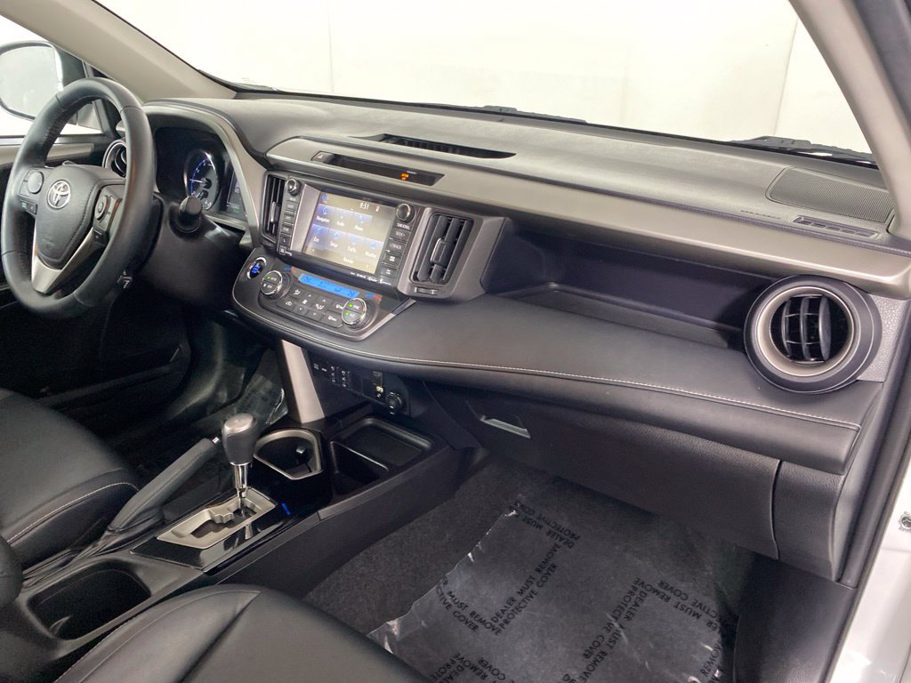 Used 2016 Toyota RAV4 Limited AWD/4WD image 35