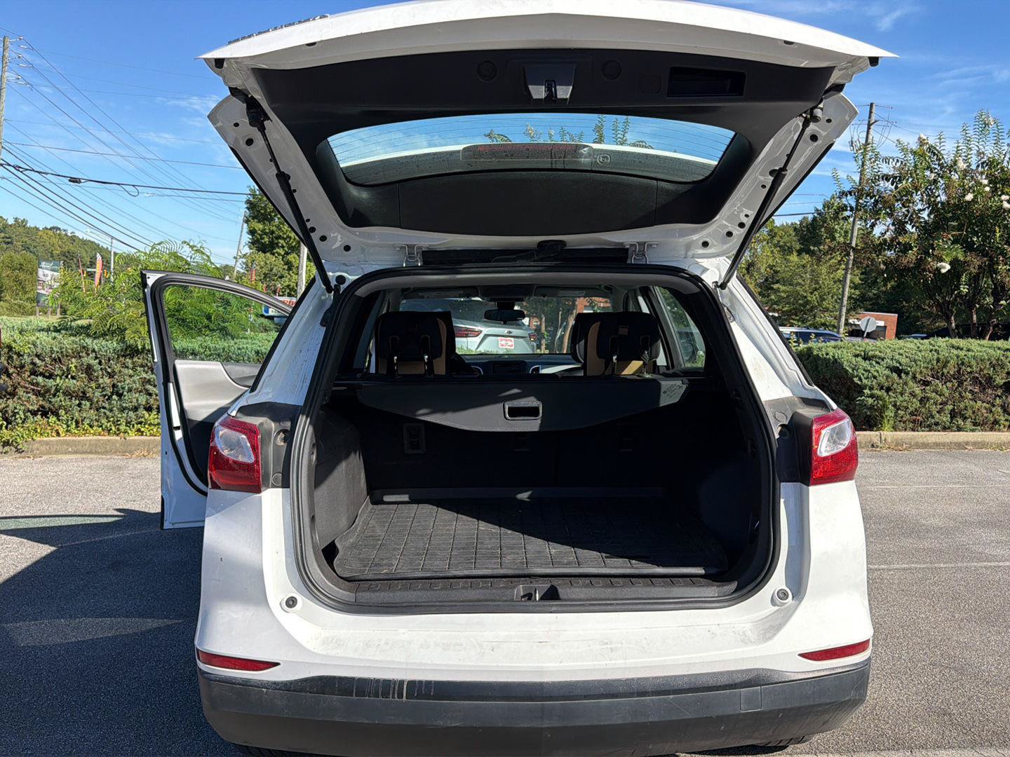 Used 2020 Chevrolet Equinox LS FWD image 17