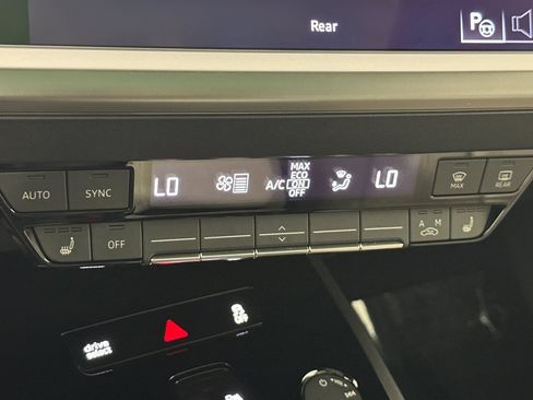 Used 2023 Audi Q4 e-tron Premium Plus w/ Premium Plus image 20