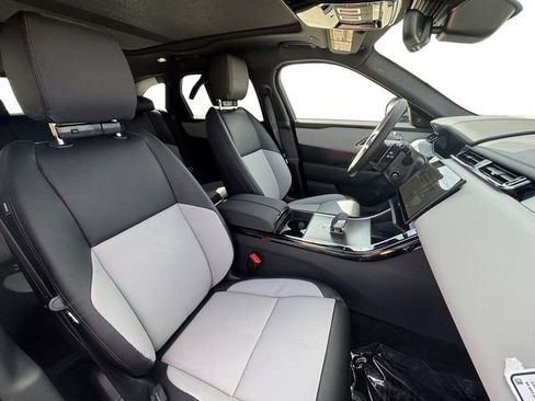 New 2026 Land Rover Range Rover Velar Dynamic SE image 19
