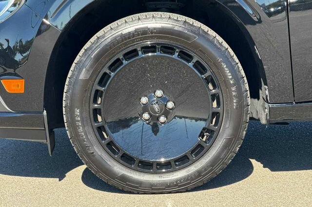 Used 2025 Ford Maverick Lobo AWD/4WD image 24