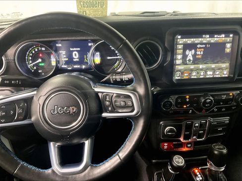 Used 2021 Jeep Wrangler Unlimited Rubicon 4xe w/ Steel Bumper Group image 19