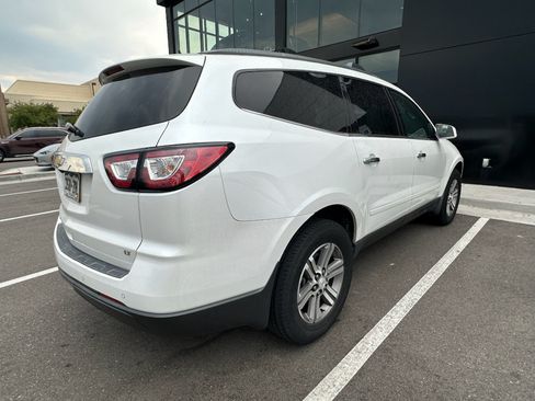 Used 2017 Chevrolet Traverse LT AWD/4WD image 5