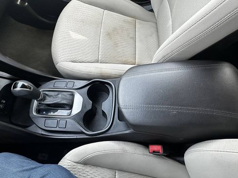 Used 2017 Hyundai Santa Fe Sport FWD image 21