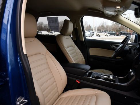 Used 2023 Ford Edge SEL w/ Convenience Package image 16