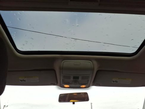 Used 2011 Volkswagen Golf TDI image 15